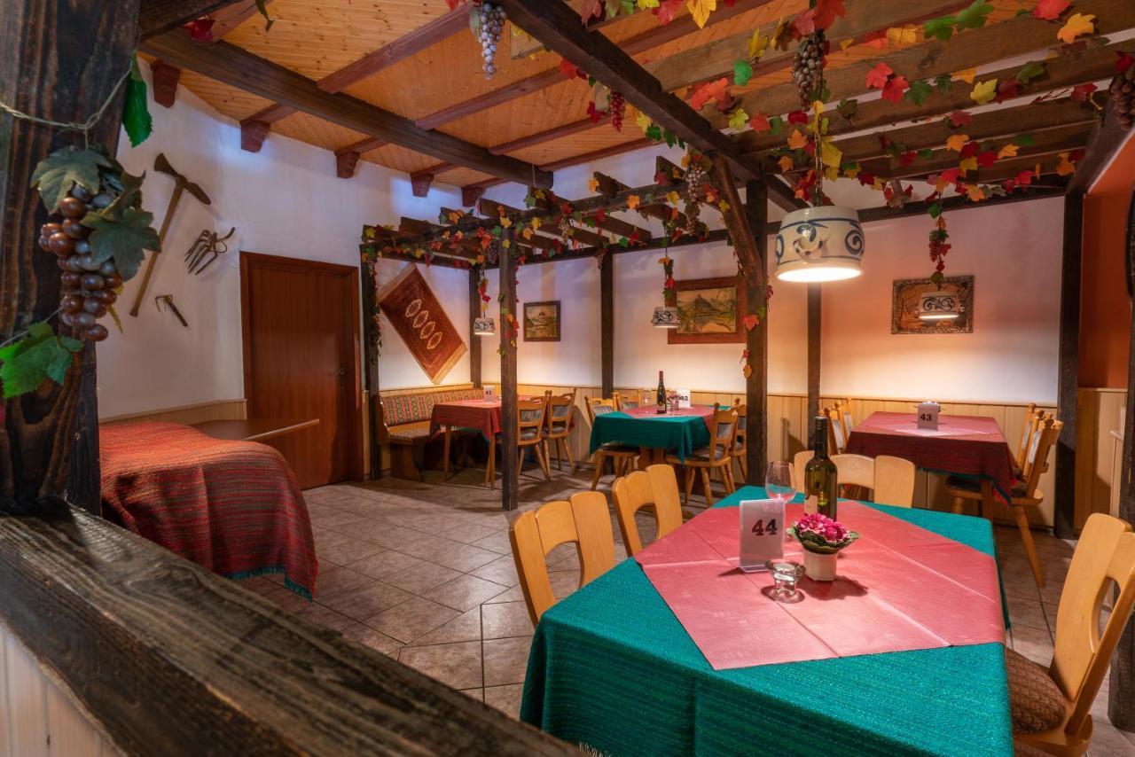 Hotel Deis Senheim Buitenkant foto